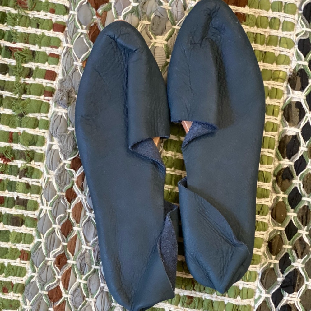 Sevilla Smith Sandy in Navy Leather, Sz 36